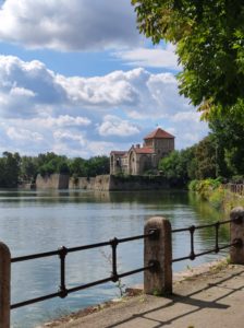 Tata hrad